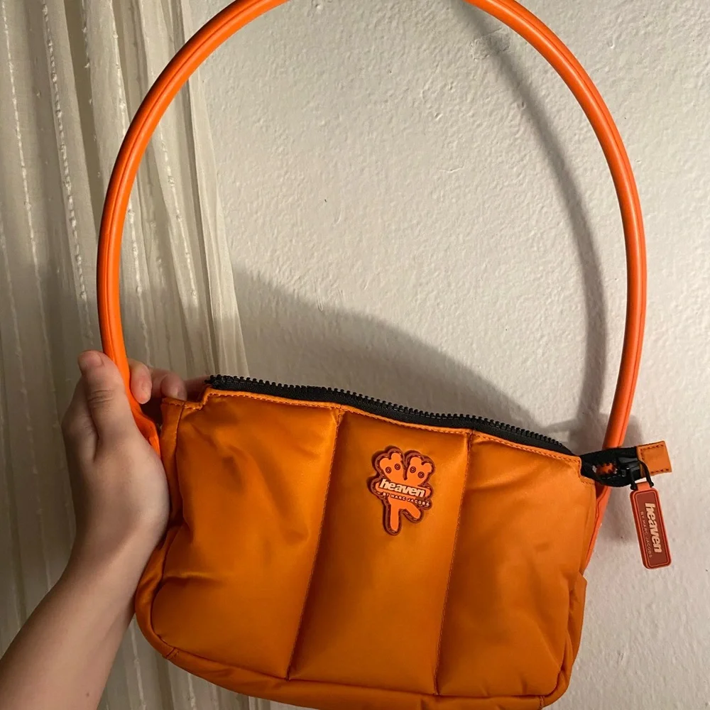Heaven by Marc Jacobs Puffy Shoulder Bag - Picture 4 of 6